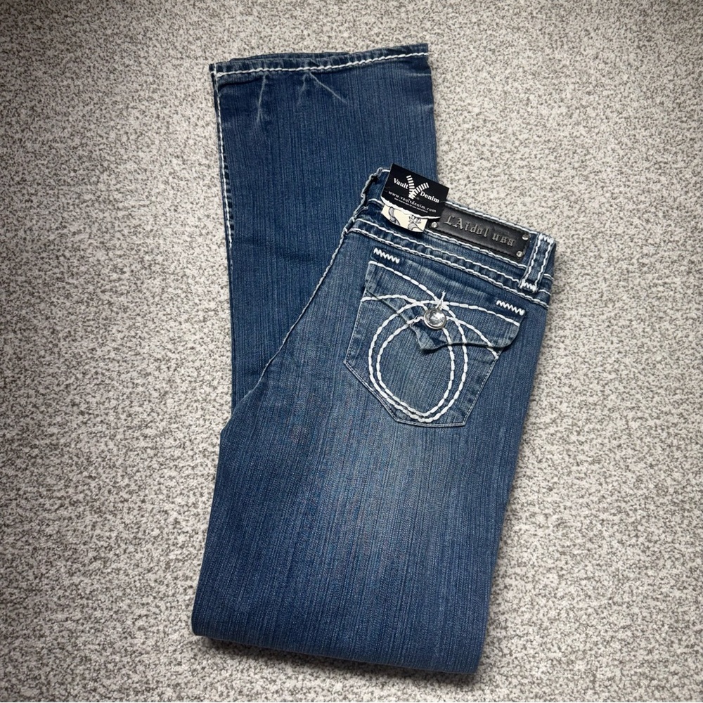 NWT‎ Women’s LA Idol Dark Blue Wash Bootcut Jeans Embellished Pockets Sz 11x33